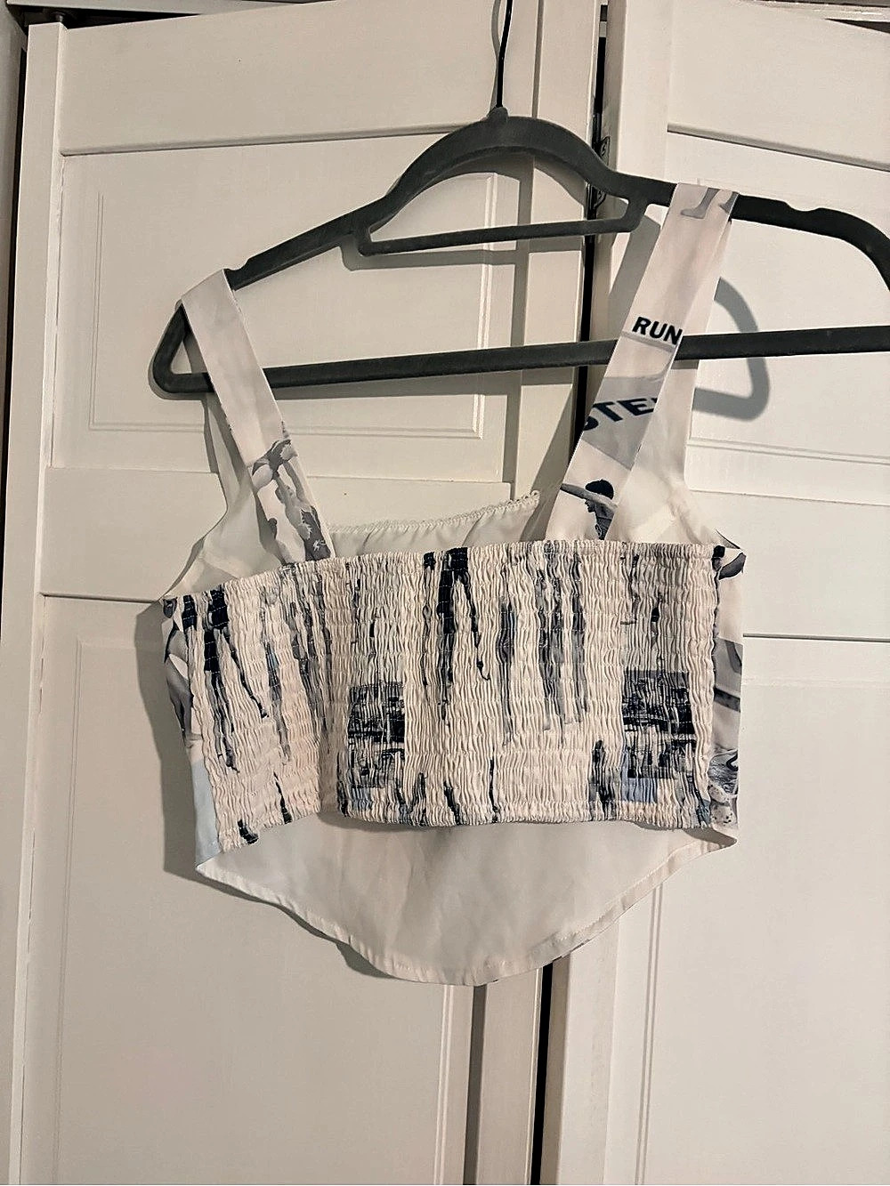 Printed Crop Top - Picture 2 of 2